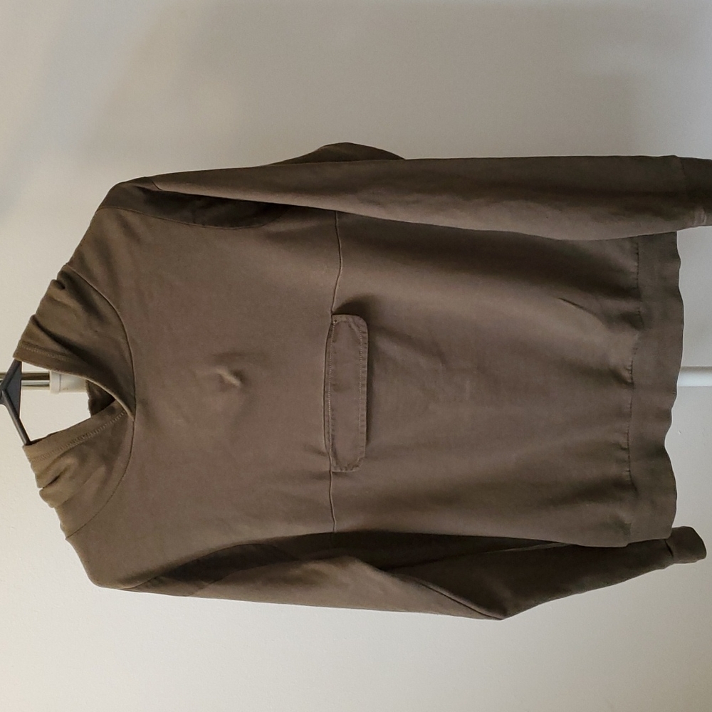 Green hoodie with front pocket